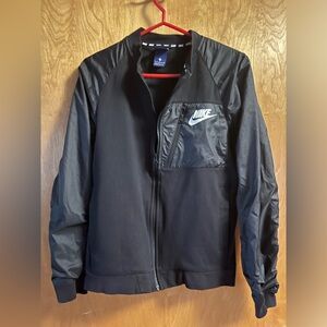Men’s Nike lightweight zip up size small